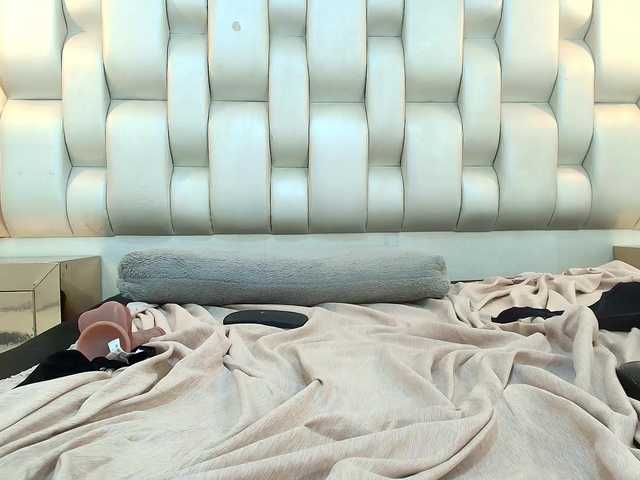 LizzyRaven live cam on BongaCams