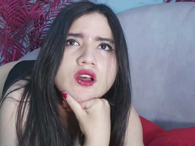 LizzyRaven live cam on BongaCams