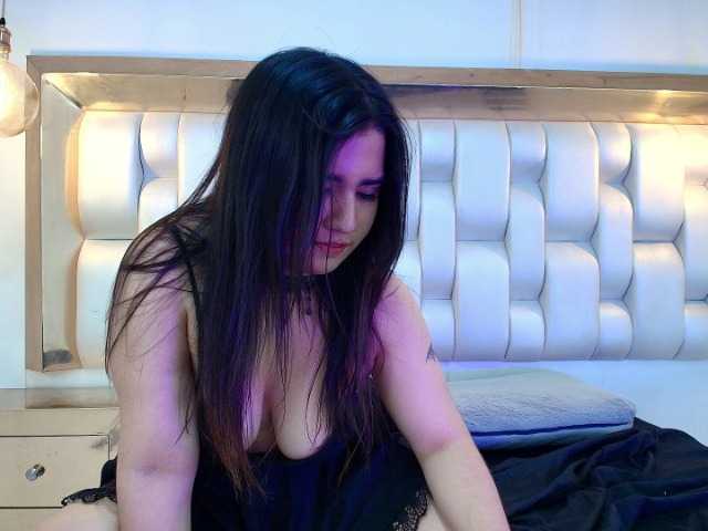 LizzyRaven live cam on BongaCams