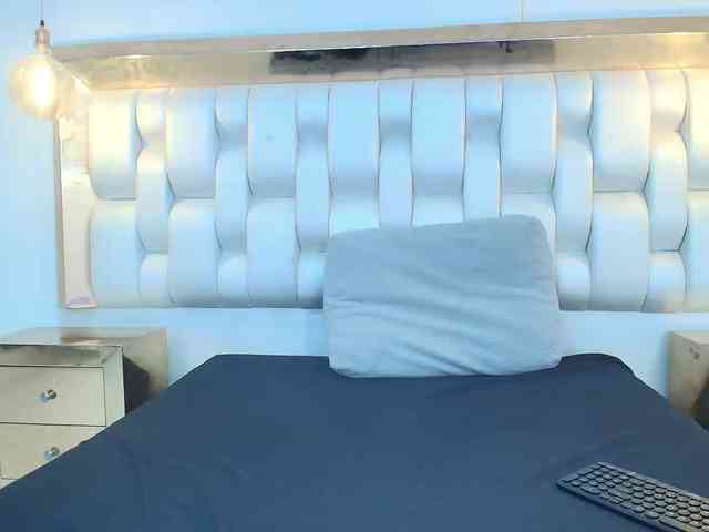 LizzyRaven Live Webcam on BongaCams
