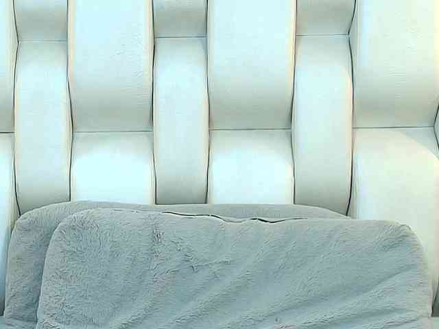 LizzyRaven webcam