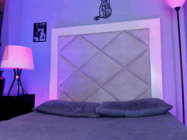 NoaahAngeel Sex Cam Show