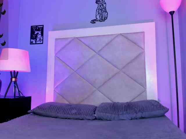 NoaahAngeel Sex Cam Show