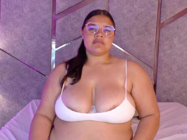 layla-hot