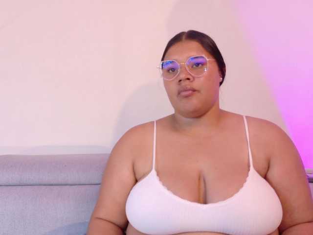 Layla-Hot