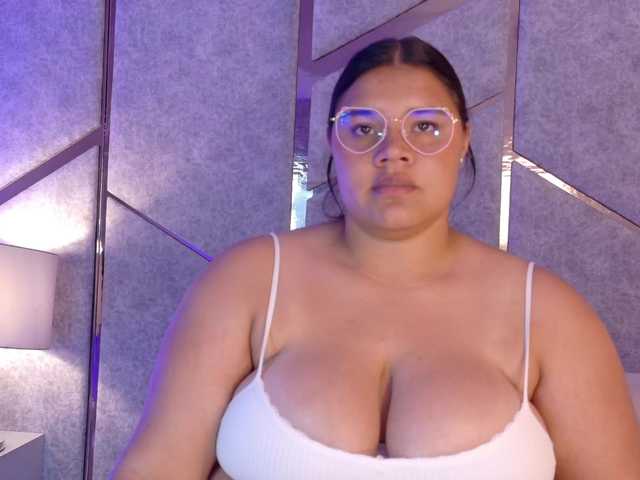 Layla-Hot live cam on BongaCams