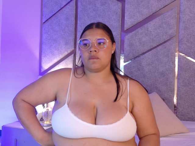 Layla-Hot live cam on BongaCams