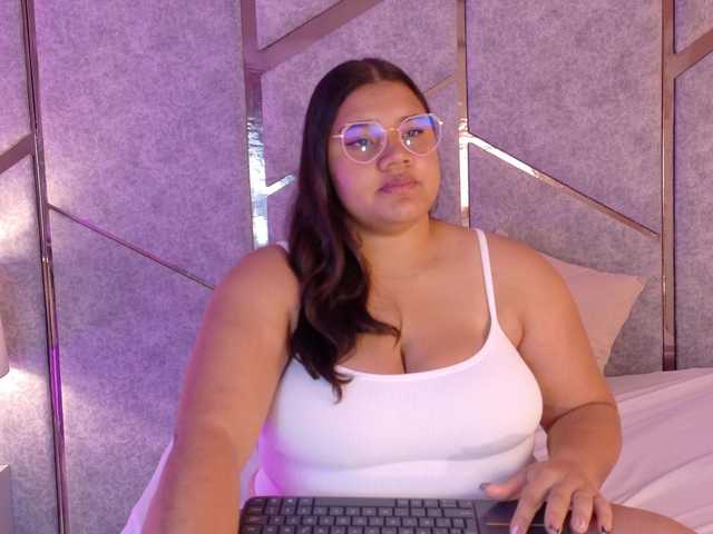 layla-hot cam belle