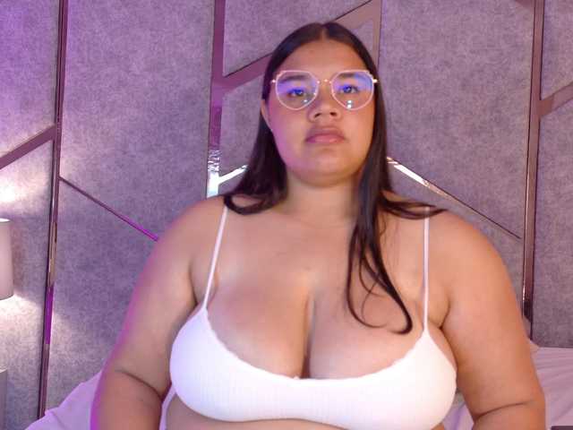 Layla-Hot live cam on BongaCams