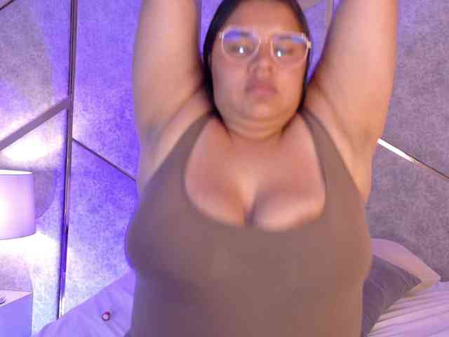 Modelo: Layla-Hot
