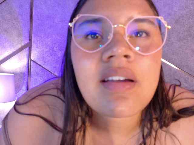 Layla-Hot
