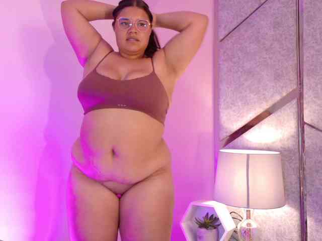 Layla-Hot