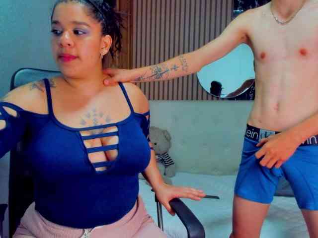CoupleNextDoorX Sex Cam Show