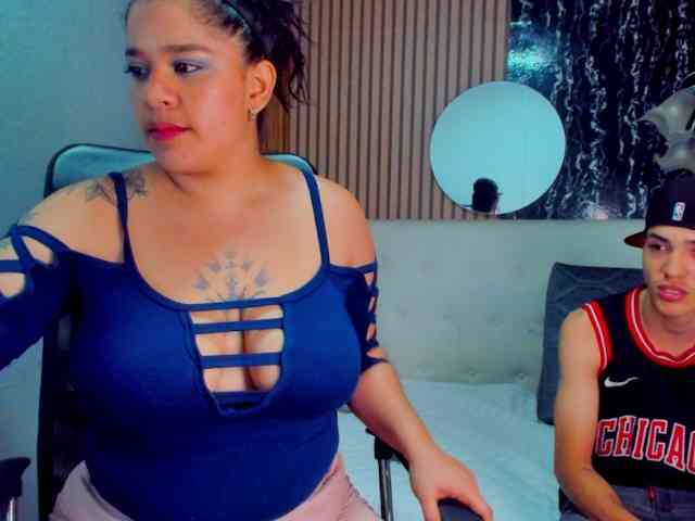 CoupleNextDoorX webcam