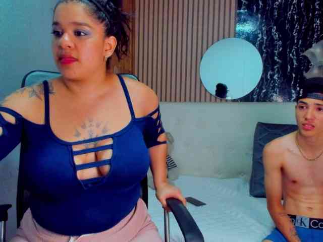 CoupleNextDoorX webcam