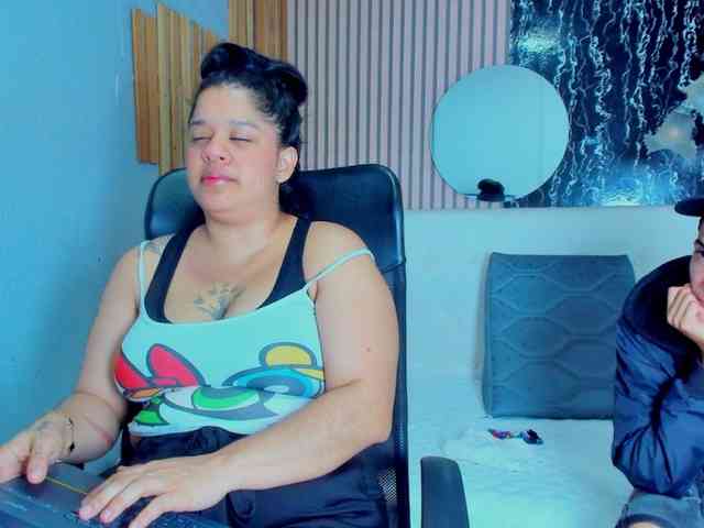 CoupleNextDoorX Sex Cam Show
