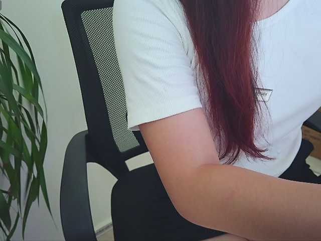 Olivia086 live cam on BongaCams