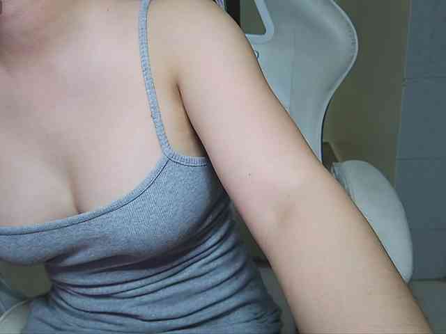 Olivia086 webcam