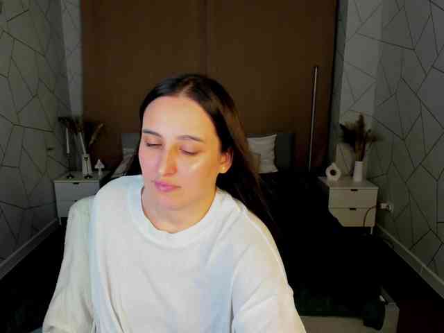 Elizabet-Collins webcam