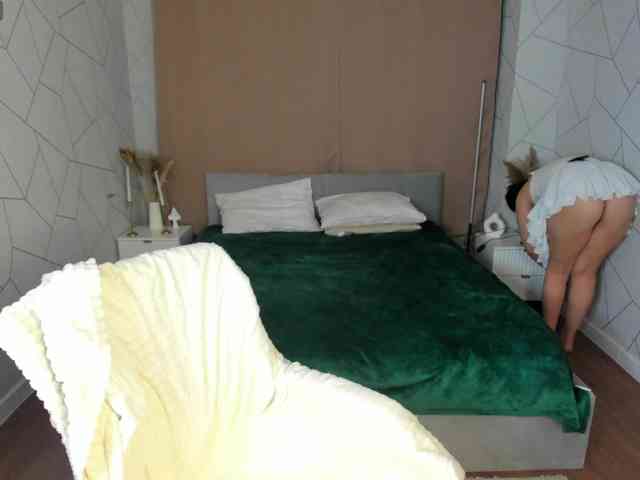 Elizabet-Collins webcam