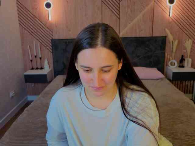 Elizabet-Collins webcam