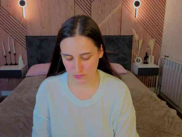 Elizabet-Collins webcam