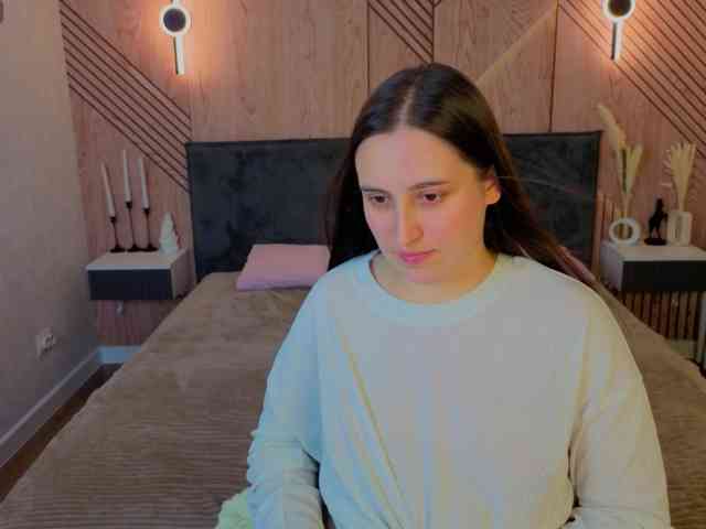 Elizabet-Collins webcam