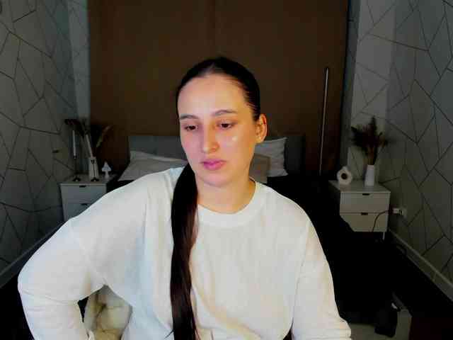 Elizabet-Collins webcam