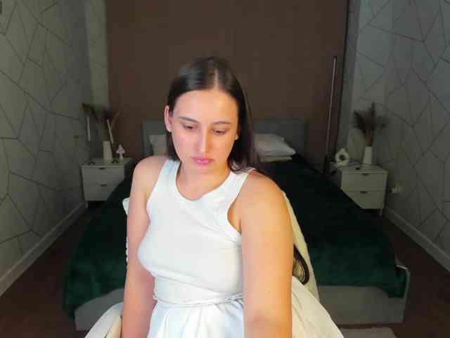 Elizabet-Collins webcam