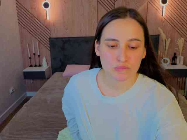 Elizabet-Collins webcam