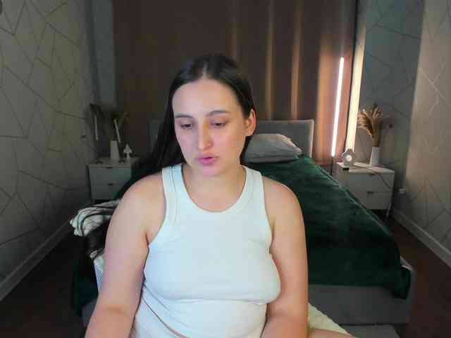 Elizabet-Collins webcam
