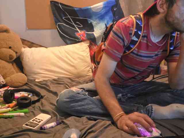 LittleMikey09 Sex Cam Show
