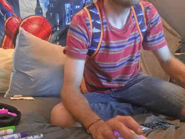 LittleMikey09 Sex Cam Show