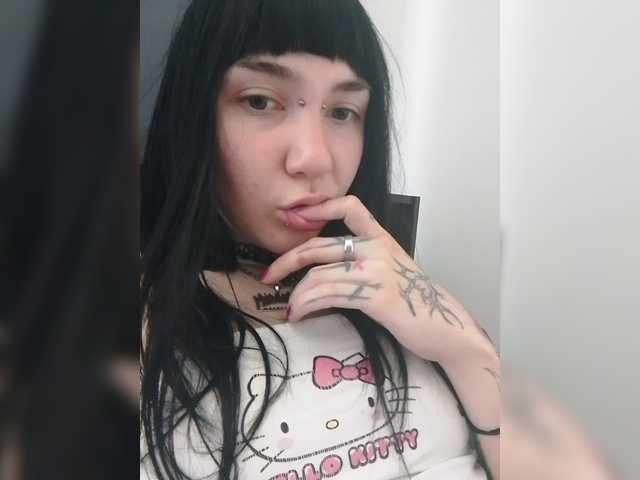 AWR0RA live cam on BongaCams
