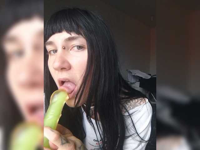 AWR0RA live cam on BongaCams