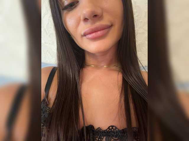 Lina1901 live cam on BongaCams