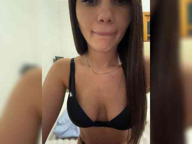 Lina1901 webcam