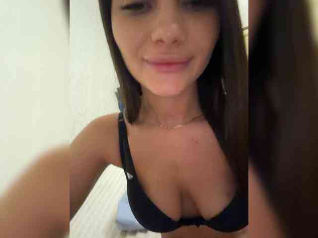 Lina1901 webcam