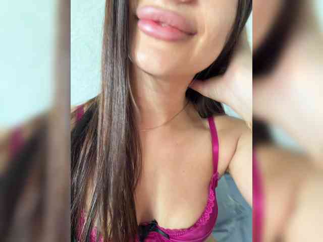 Lina1901 webcam