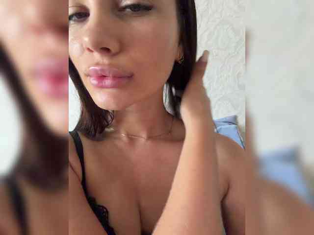 Lina1901 webcam