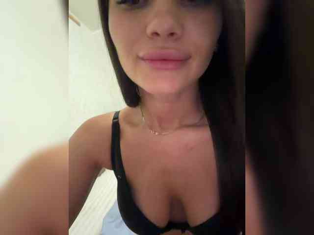 Lina1901 webcam