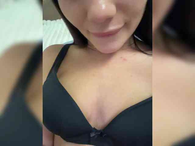 Lina1901 webcam