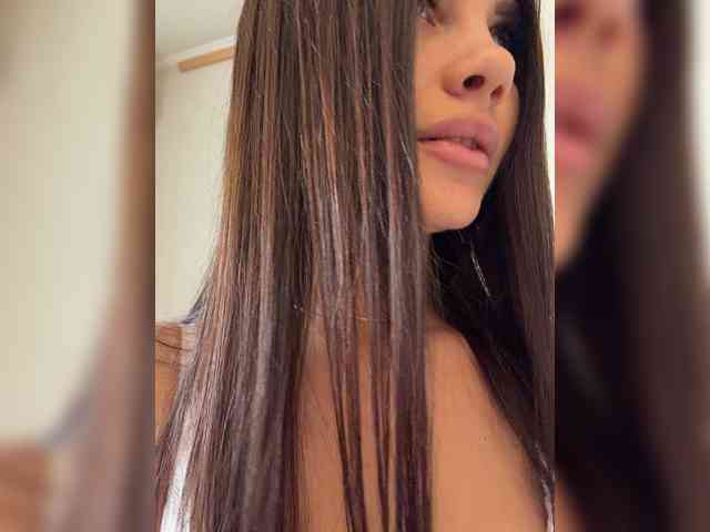 Lina1901 webcam