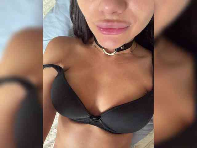 Lina1901 webcam