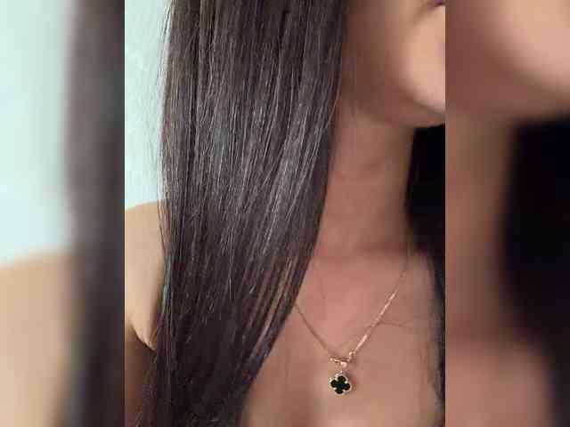 Lina1901 webcam