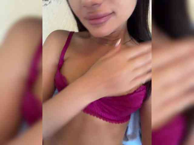 Lina1901 webcam