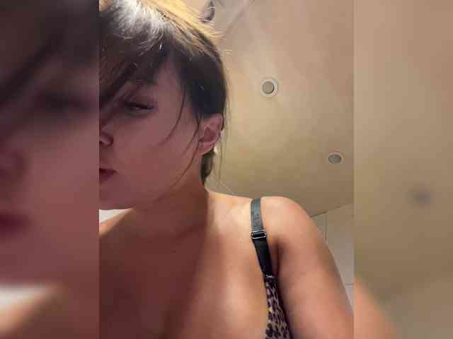 Imbaeva Sex Cam Show