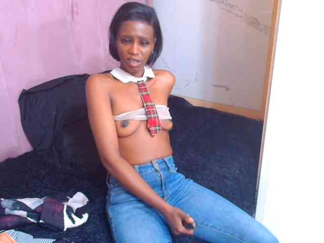 BigClitSlimTea22 webcam