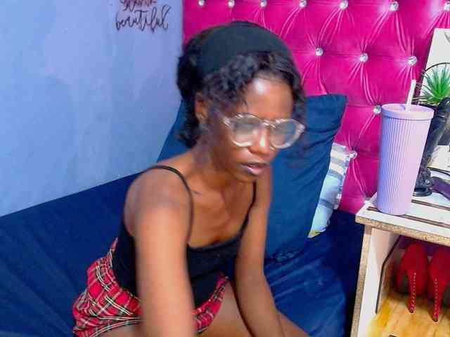 BigClitSlimTea22 webcam