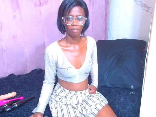BigClitSlimTea22 webcam